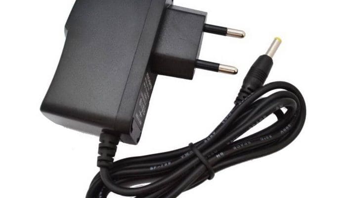  5 Rekomendasi Adaptor Charger Terbaik yang Layak Dicoba