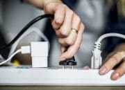 6 Alat Elektronik yang Harus Dicabut Setelah Selesai Dipakai