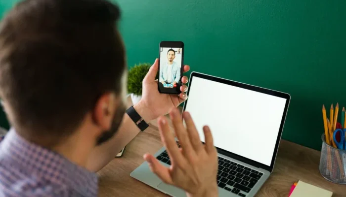 Trik Ubah Muka Saat VC di WhatsApp Supaya Makin Pede Depan Kamera