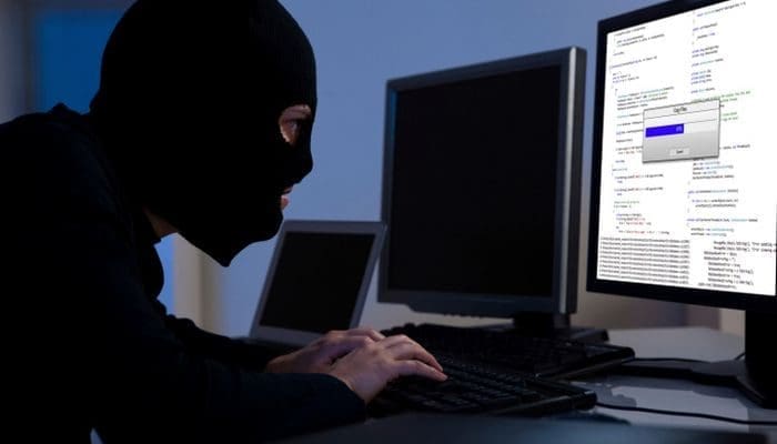6 Cara Mengatasi HP dan Laptop yang Kena Hack